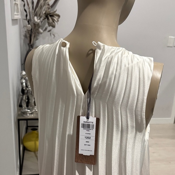 Gradient Maxi Dress in White, pink ,Yellow, and Black - Picture 4 of 8